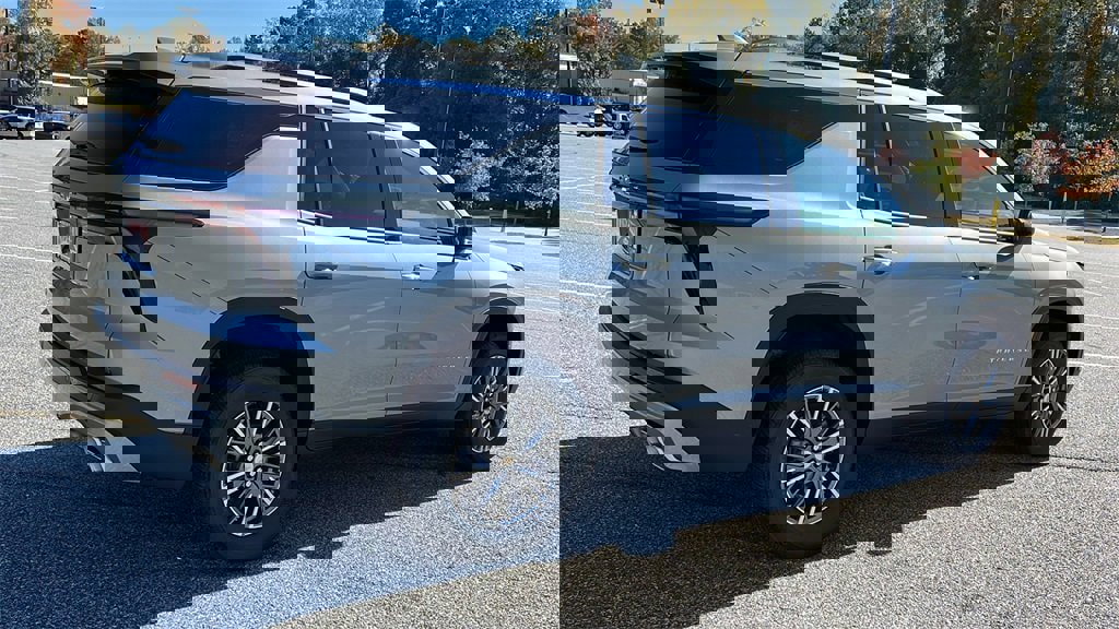 New 2026 Chevrolet Traverse LT w/ Driver Confidence Package image 5