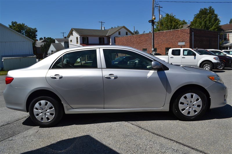 Used 2010 Toyota Corolla LE image 6