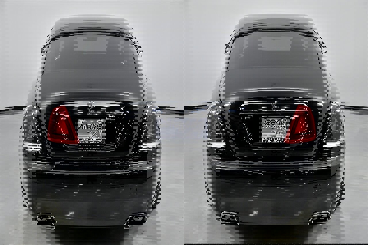 Used 2014 Rolls-Royce Wraith image 11