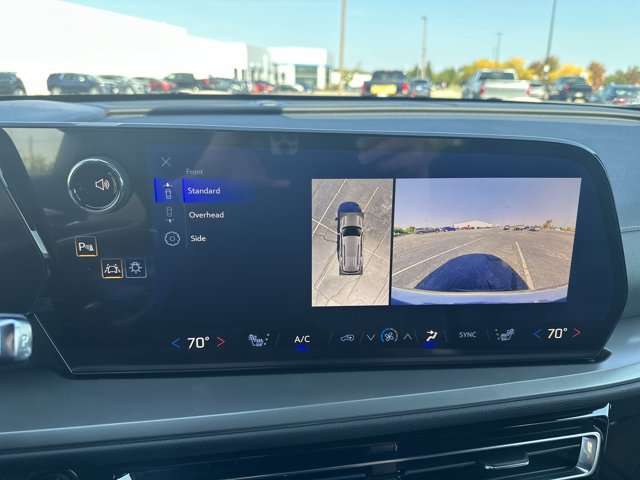New 2025 Chevrolet Traverse LT w/ Sun and Wheel Package image 17