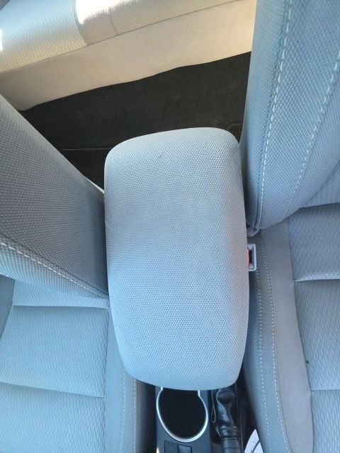 Used 2016 Toyota Corolla LE image 25