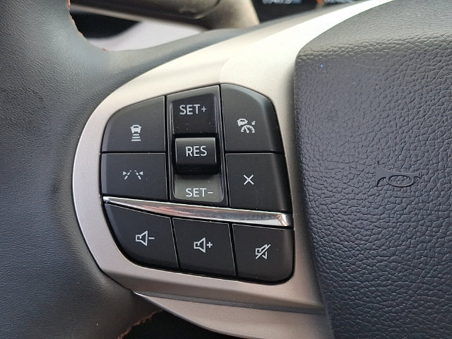 Used 2026 Ford Explorer Active AWD/4WD image 20