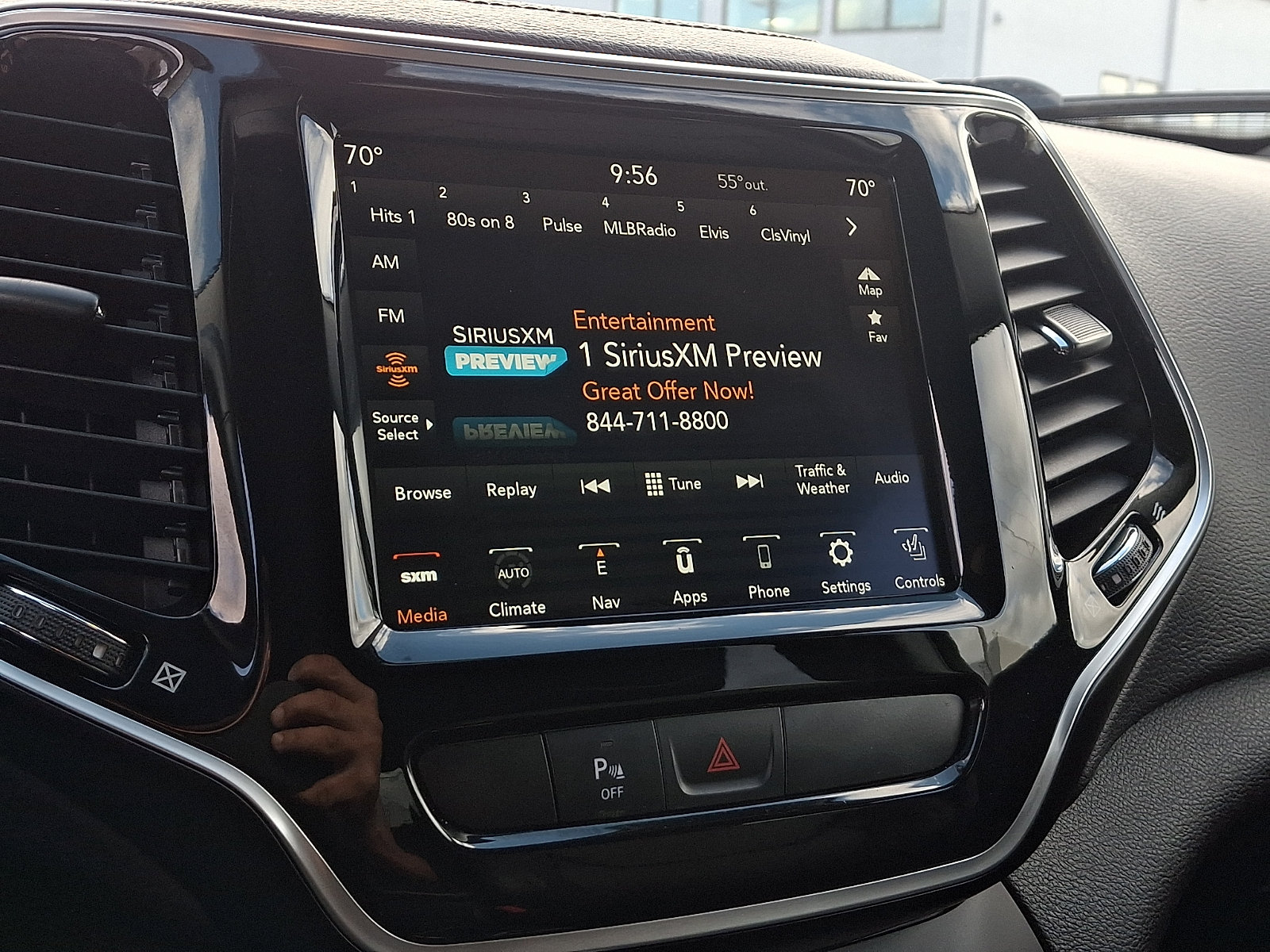 Used 2019 Jeep Cherokee Limited AWD/4WD image 16