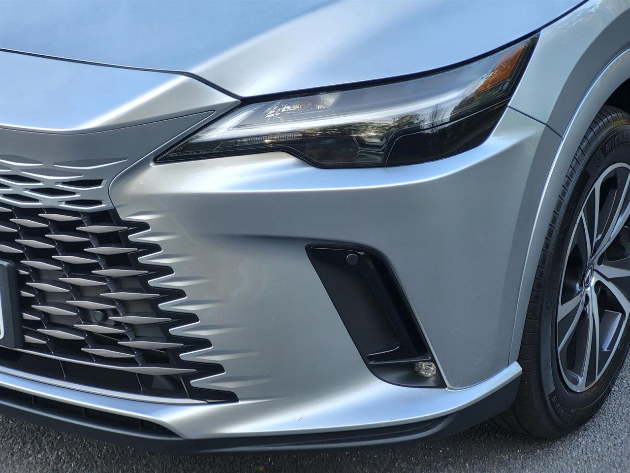 Used 2023 Lexus RX 350 Premium w/ Accessory Package image 9