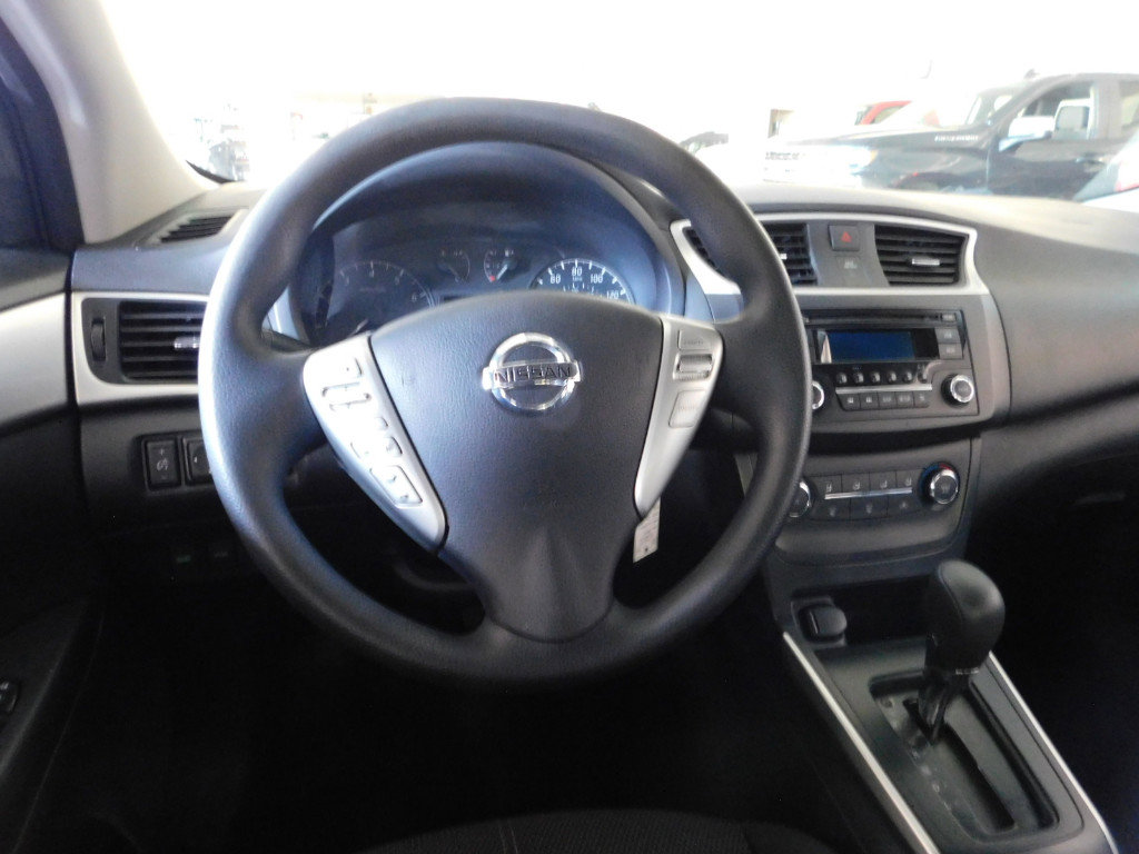 Used 2017 Nissan Sentra S image 4