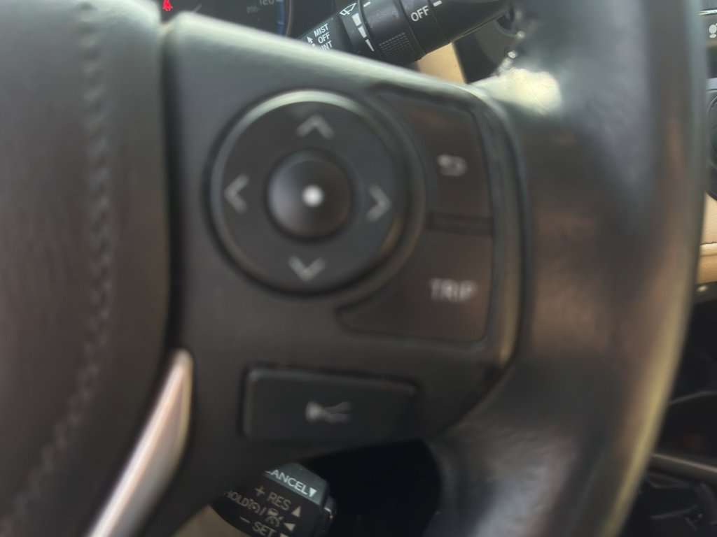 Used 2018 Toyota RAV4 XLE image 11