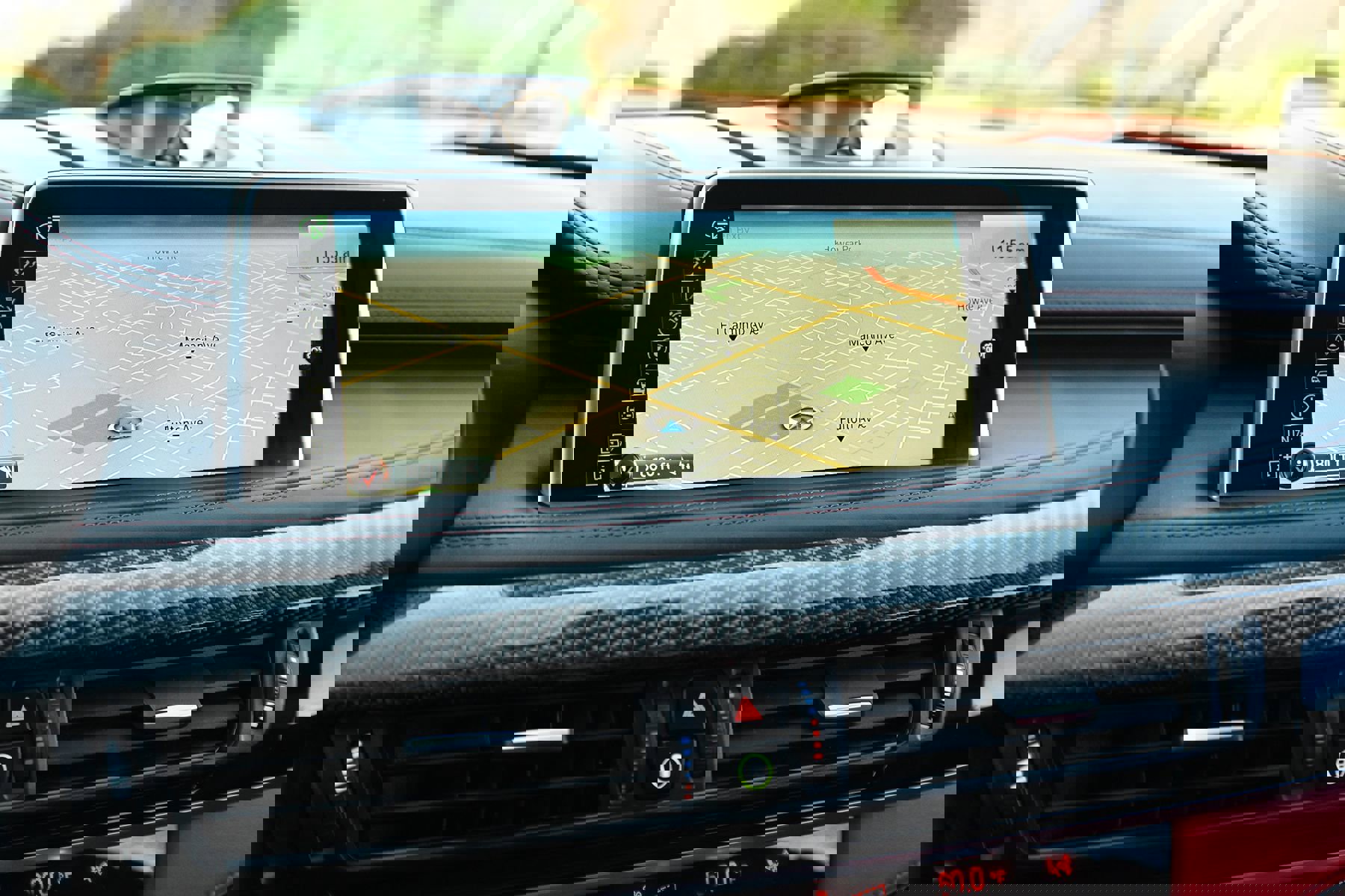 Used 2015 BMW X6 M image 27