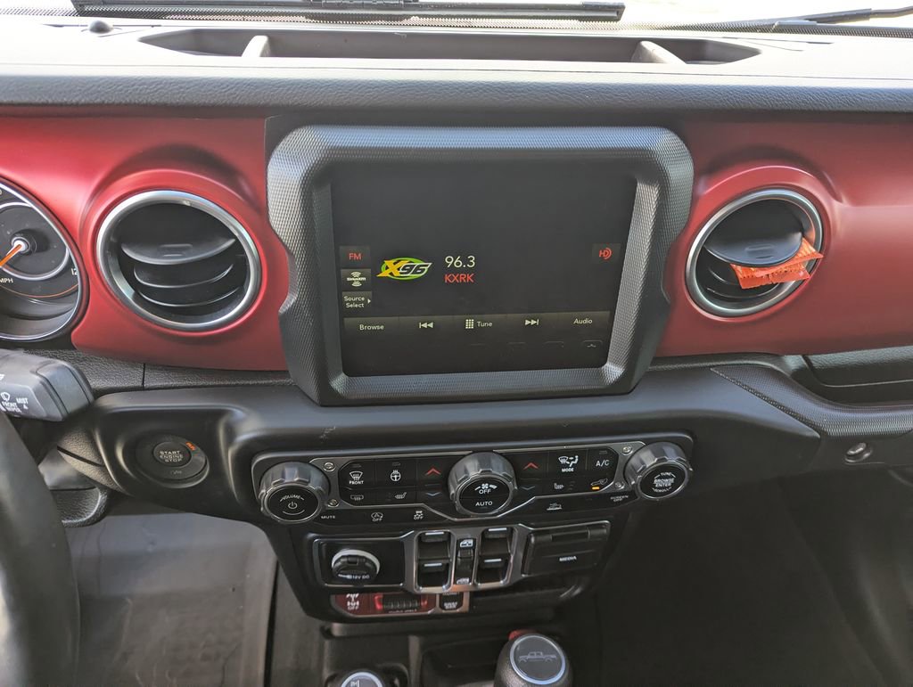 Used 2023 Jeep Gladiator Rubicon w/ Cold Weather Group AWD/4WD image 20