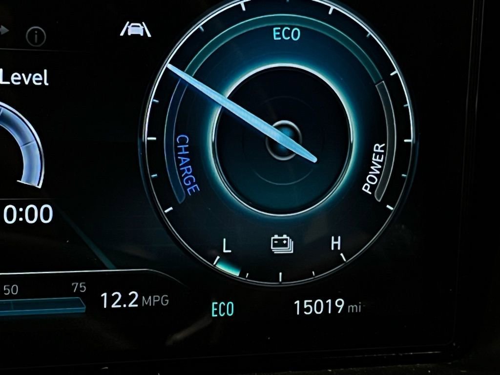 Used 2025 Kia Carnival image 19