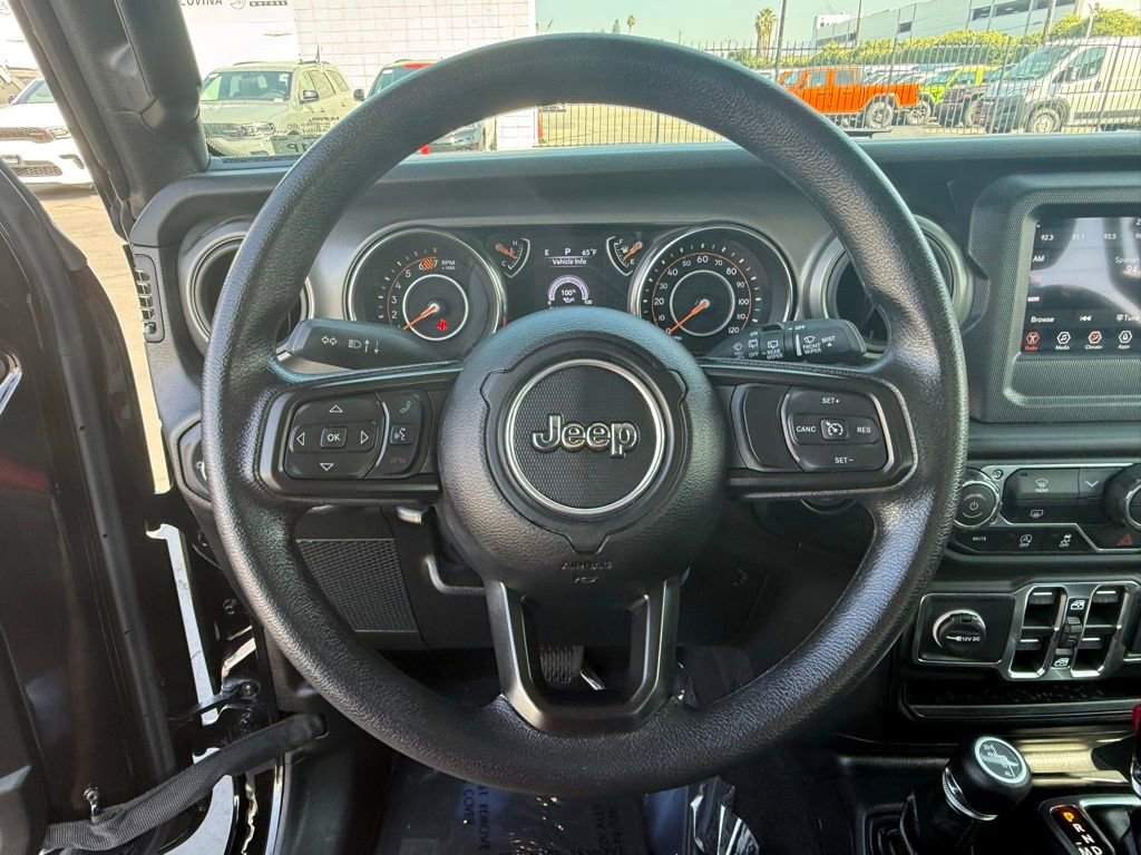 Used 2022 Jeep Wrangler Unlimited Sport image 17