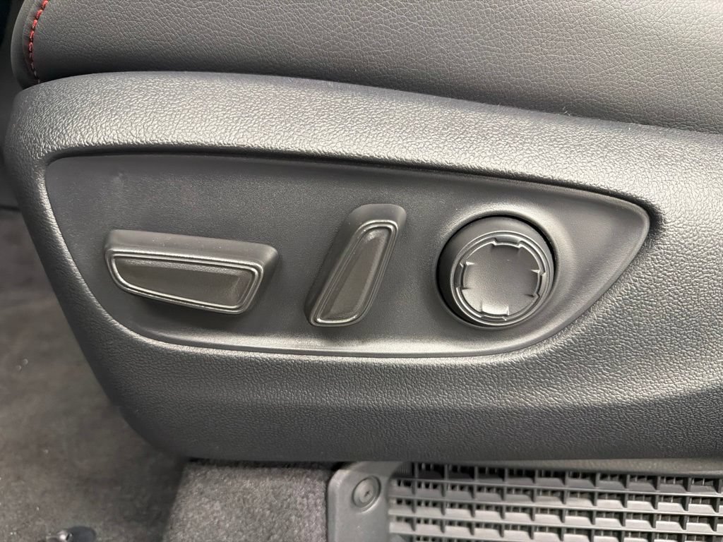 Certified 2026 Toyota Sienna XSE FWD image 23