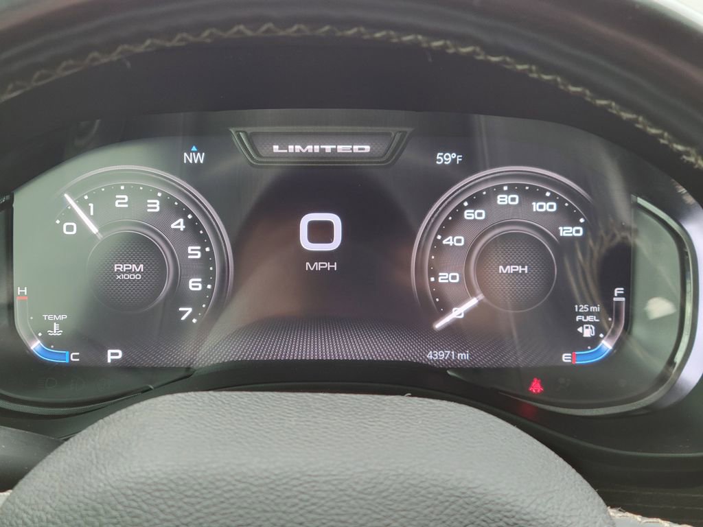 Used 2024 RAM 1500 Limited w/ Body Color Bumper Group image 31