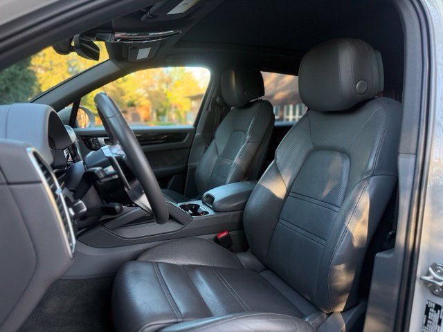 Used 2022 Porsche Cayenne AWD/4WD image 9