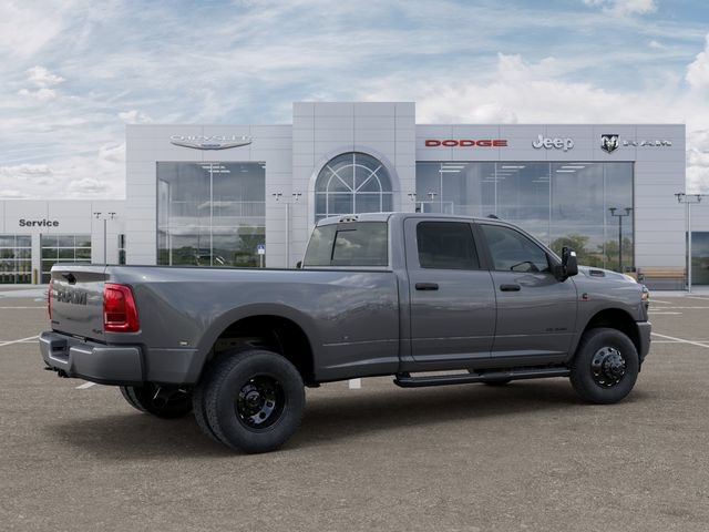 New 2026 RAM 3500 Big Horn AWD/4WD image 4