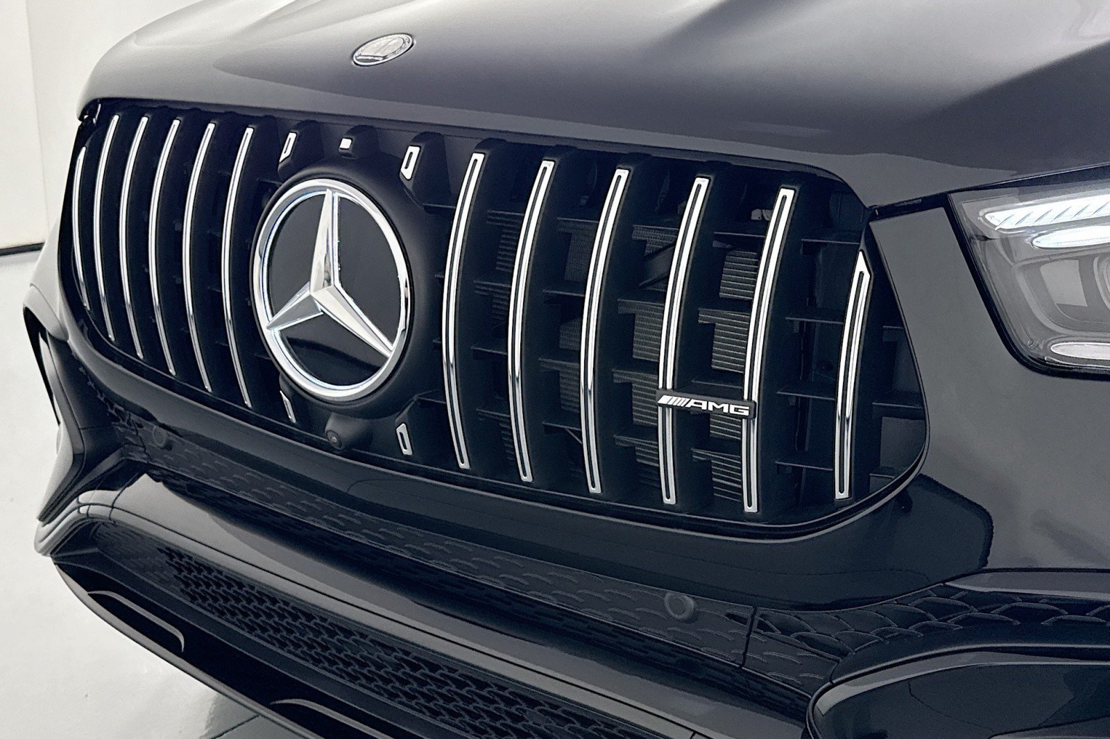 New 2026 Mercedes-Benz GLE 53 AMG 4MATIC Coupe image 12