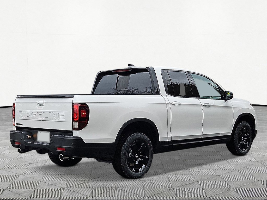 New 2026 Honda Ridgeline Black Edition image 4