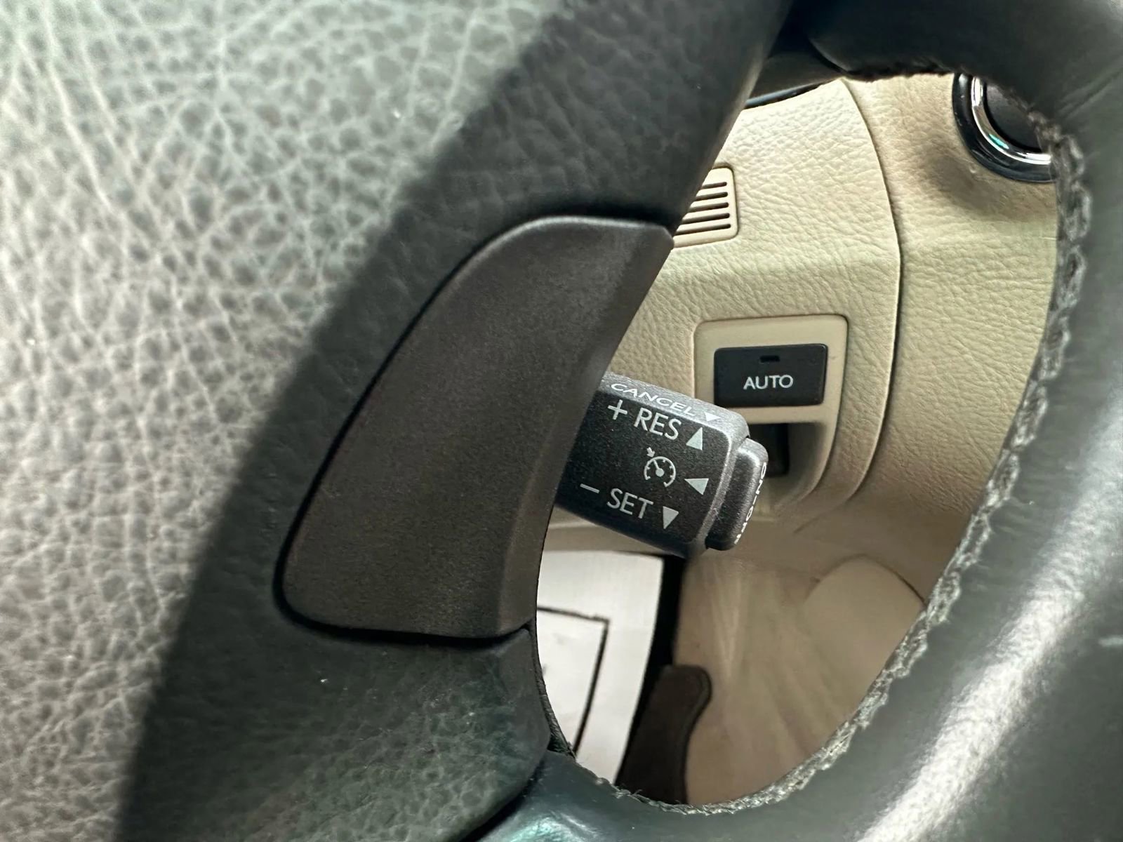 Used 2012 Lexus LS 460 AWD image 34