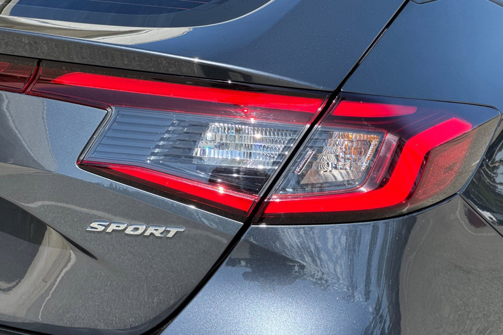 Used 2025 Honda Civic Sport image 25