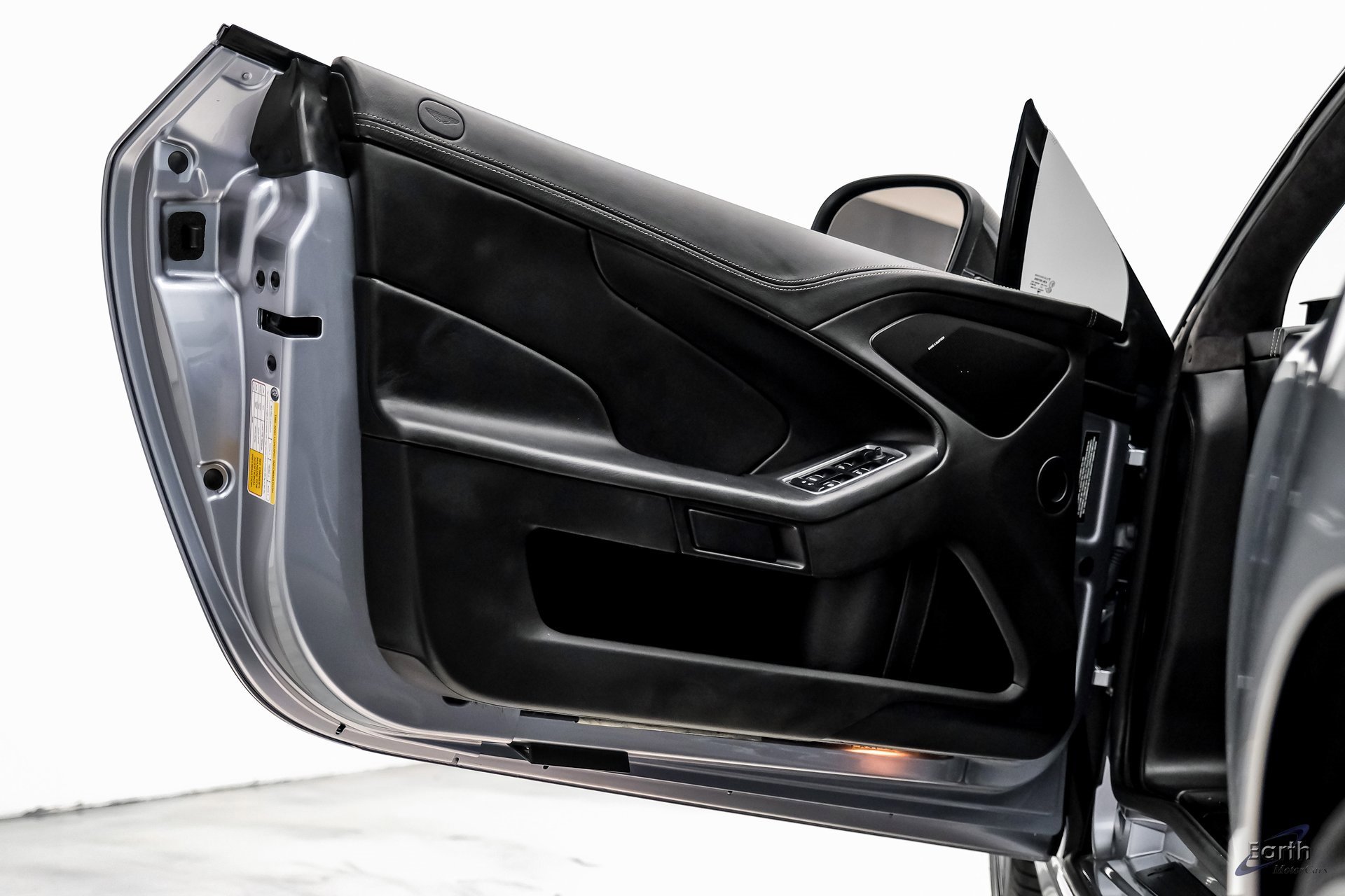 Used 2014 Aston Martin Vanquish Coupe image 51