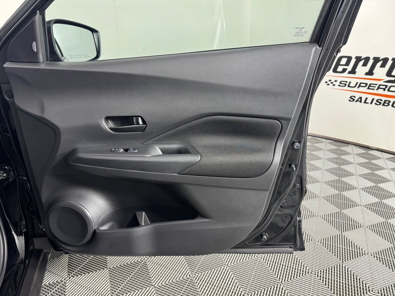 Used 2024 Nissan Kicks S FWD image 32