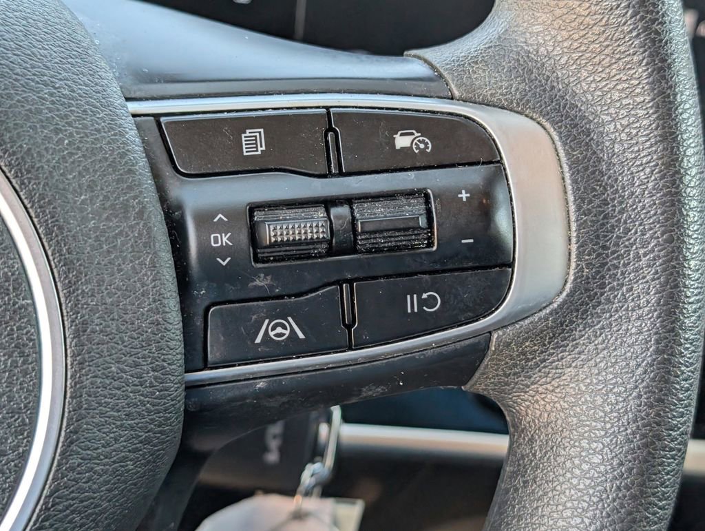 Used 2023 Kia Sportage LX FWD image 19