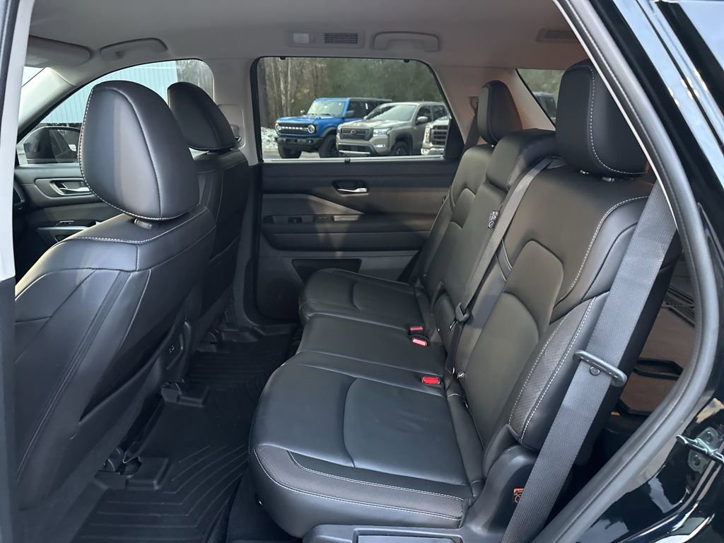 Used 2023 Nissan Pathfinder SL image 15