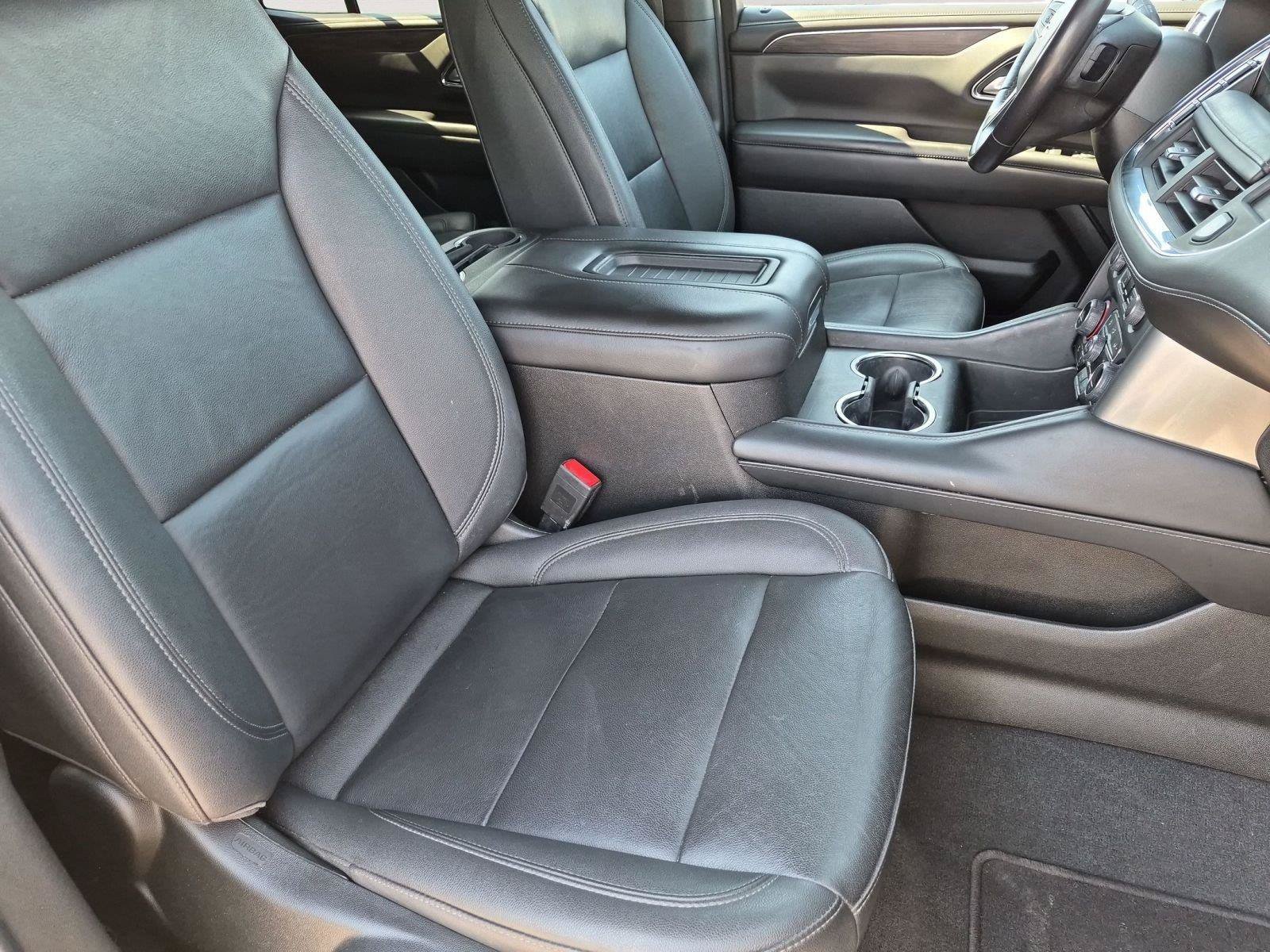 Used 2022 Chevrolet Tahoe LT w/ Luxury Package AWD/4WD image 18