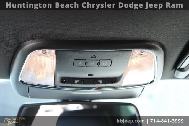 Used 2022 Dodge Charger SRT Hellcat w/ SRT Black Package image 18