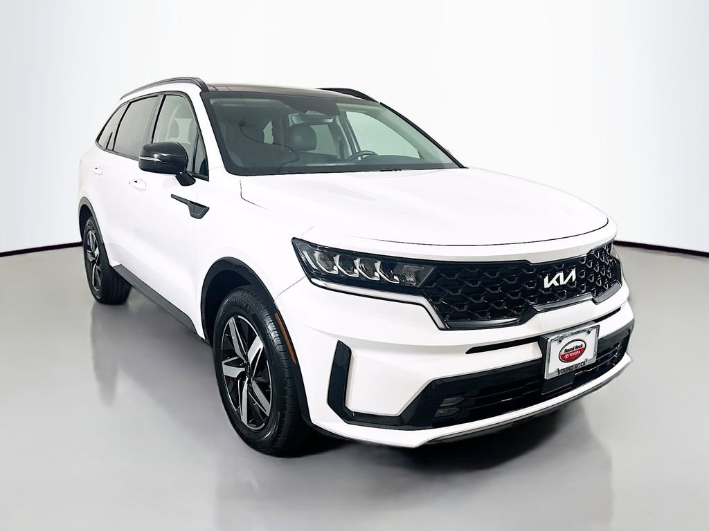 Used 2023 Kia Sorento EX w/ Panoramic Sunroof Package FWD image 3
