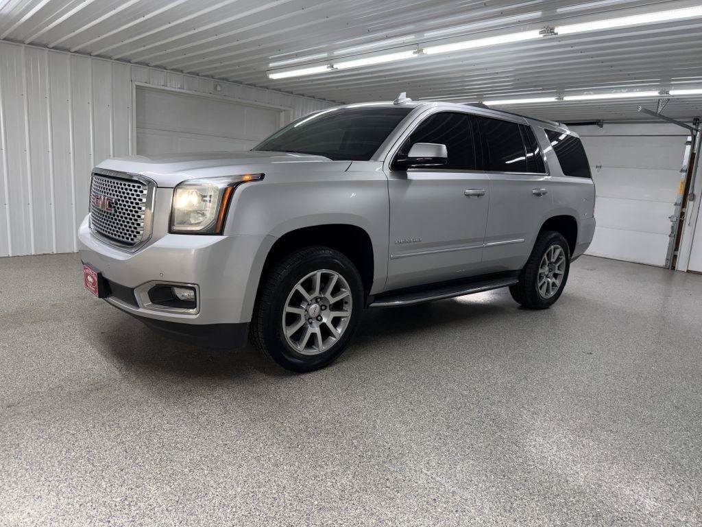 Used 2017 GMC Yukon Denali AWD/4WD image 4