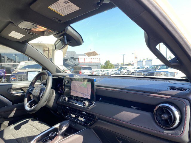 Used 2024 Chevrolet Colorado Z71 w/ Z71 Convenience Package 2 image 29