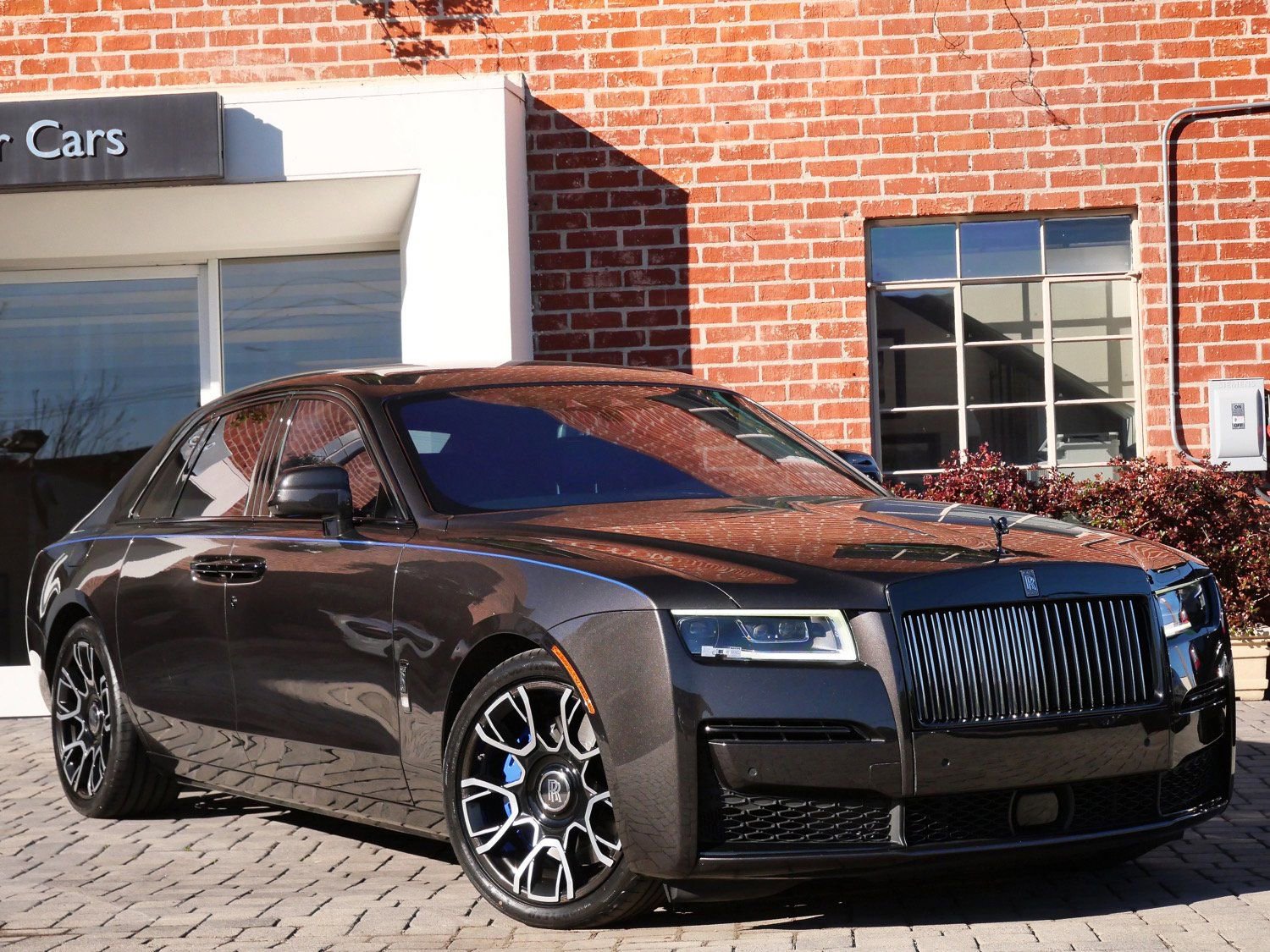 Used 2023 Rolls-Royce Ghost Black Badge w/ Black Badge Ghost Package image 23