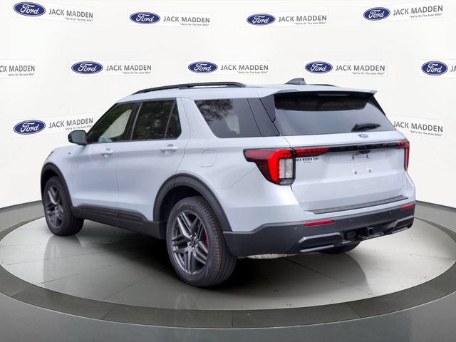 New 2026 Ford Explorer ST-Line w/ ST-Line Street Pack AWD/4WD image 3