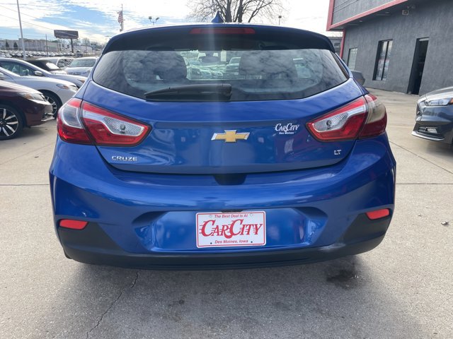 Used 2017 Chevrolet Cruze LT w/ Convenience Package FWD image 4
