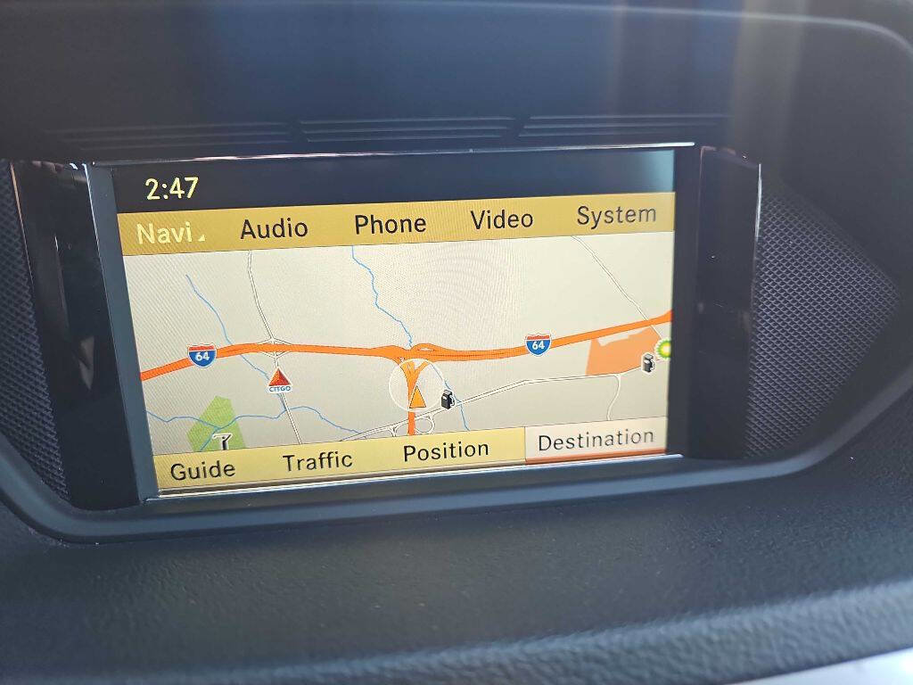 Used 2011 Mercedes-Benz E 350 4MATIC Sedan image 20