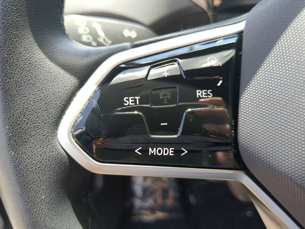 Certified 2023 Volkswagen ID.4 Pro RWD image 27