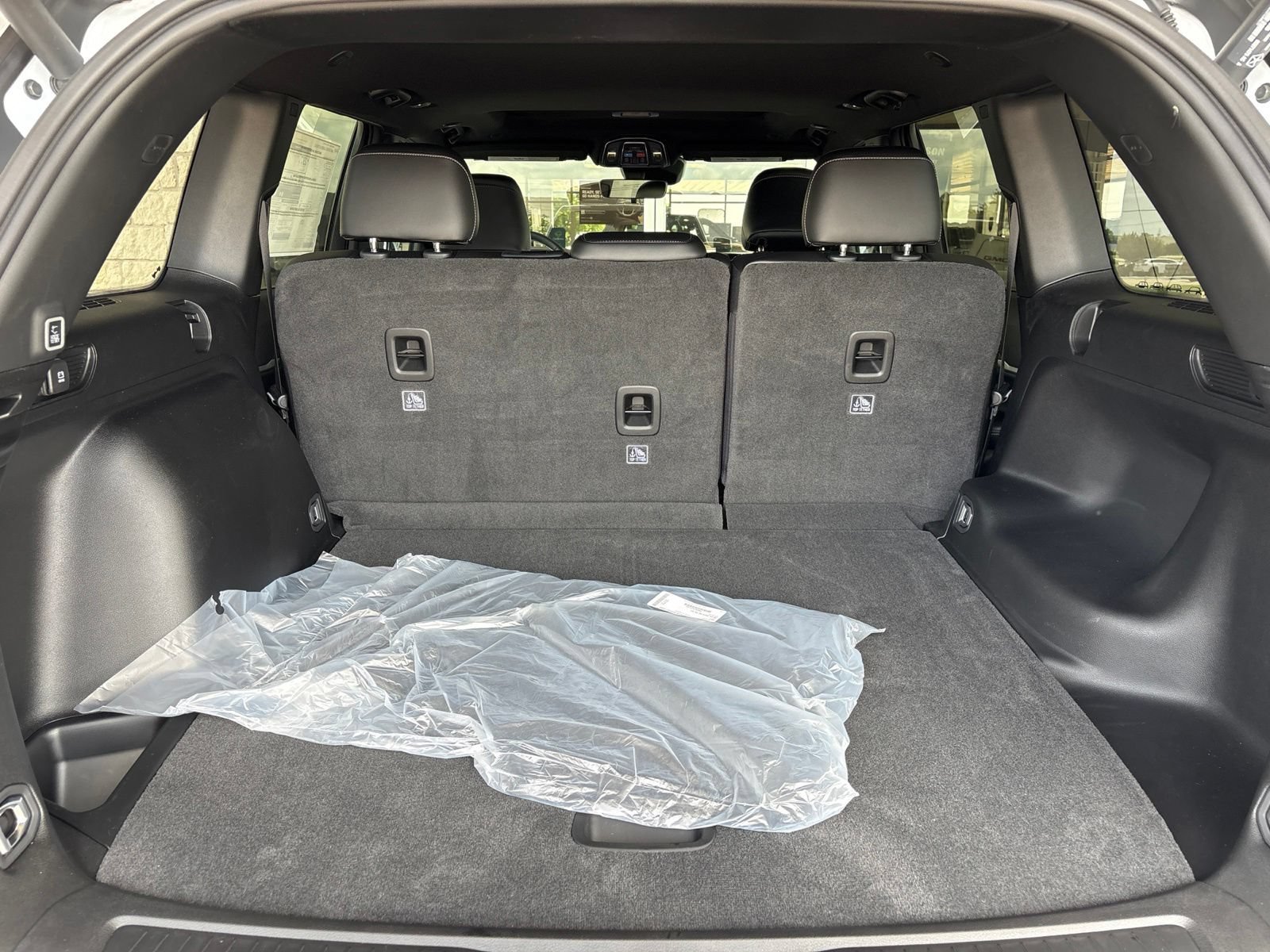 New 2026 Jeep Grand Cherokee Altitude RWD image 16