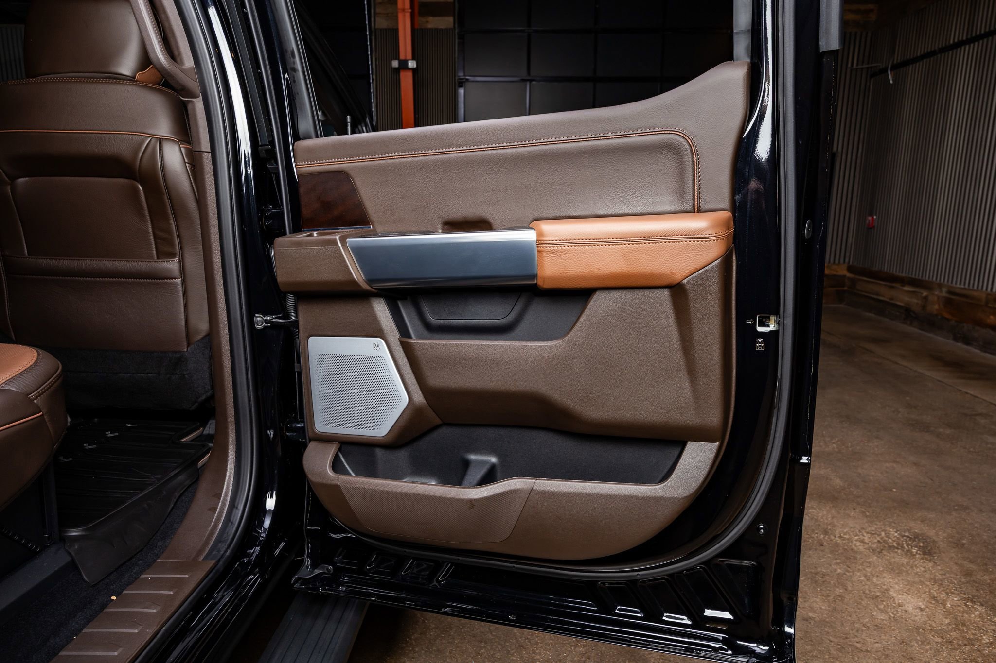 Used 2025 Ford F150 King Ranch w/ FX4 Off-Road Package image 39