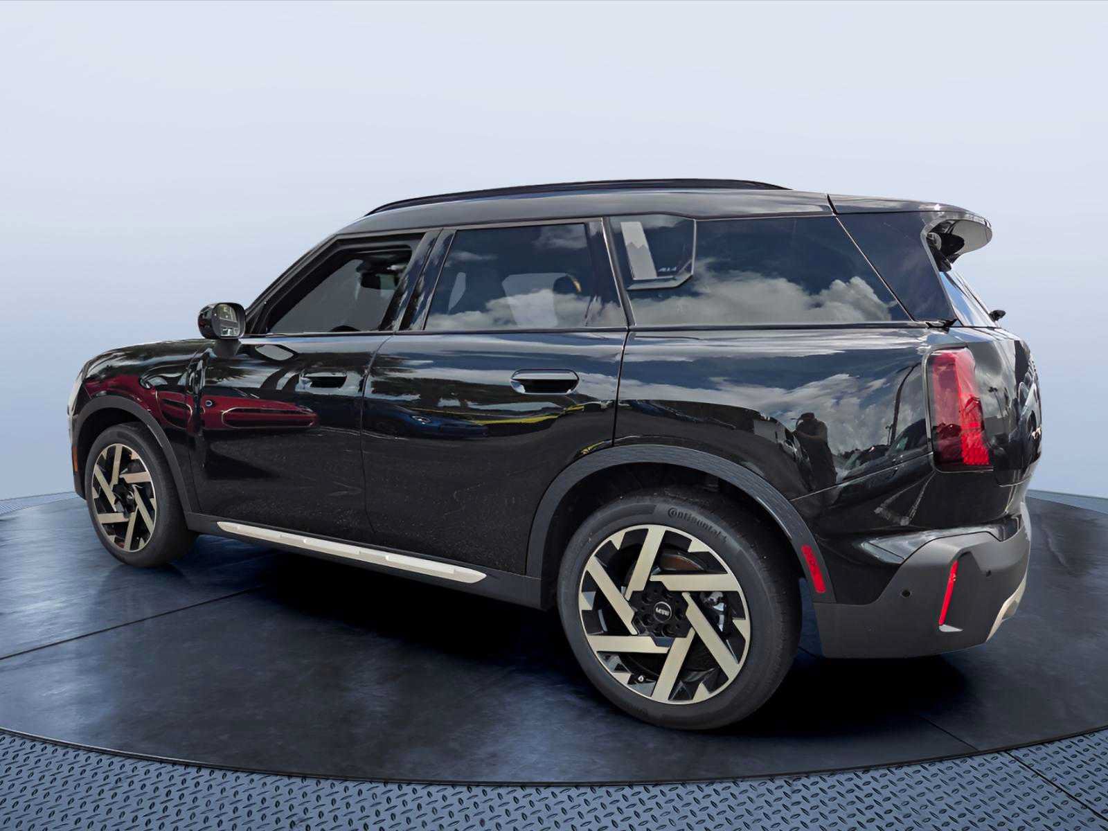 New 2027 MINI Cooper Countryman S w/ Comfort Package Max AWD/4WD image 4