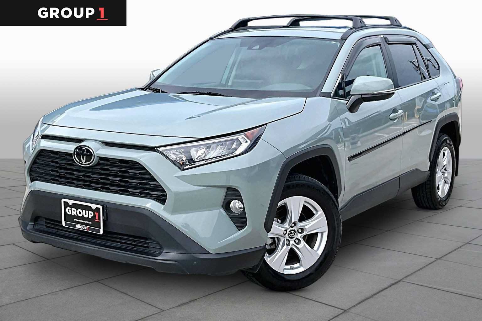 Used 2019 Toyota RAV4 XLE FWD video 1
