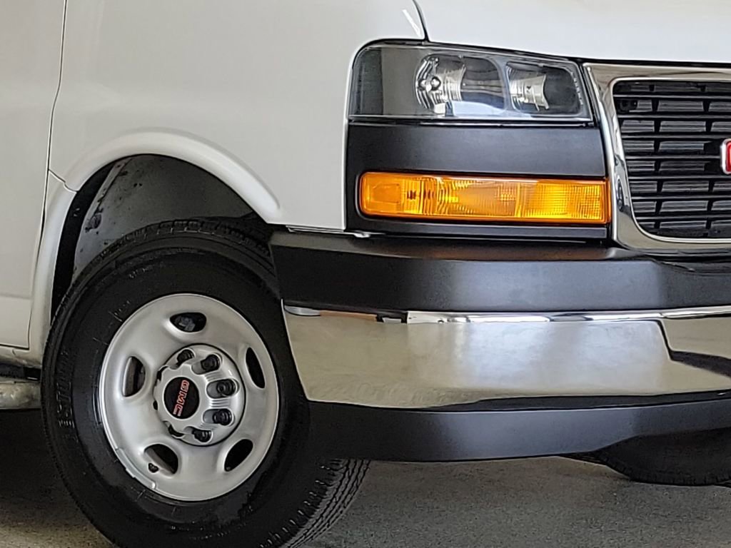 Certified 2024 GMC Savana 2500 Work Van w/ Driver Convenience Package image 2