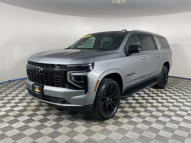 New 2026 Chevrolet Suburban Premier AWD/4WD image 1