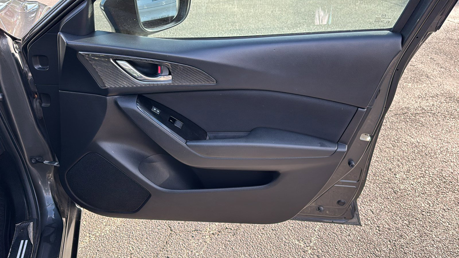 Used 2018 MAZDA MAZDA3 Sport w/ Preferred Equipment Package FWD image 25