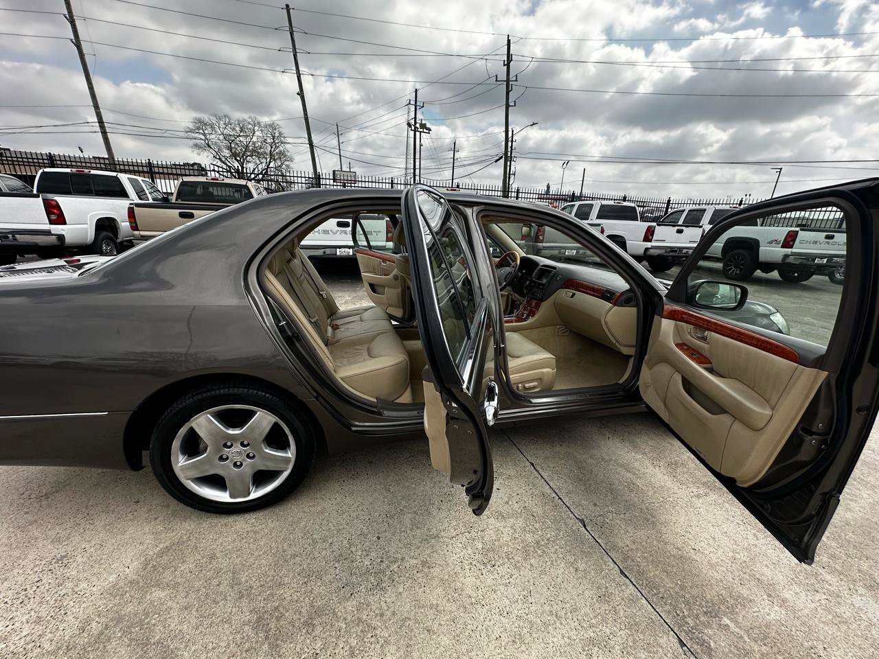 Used 2005 Lexus LS 430 image 46