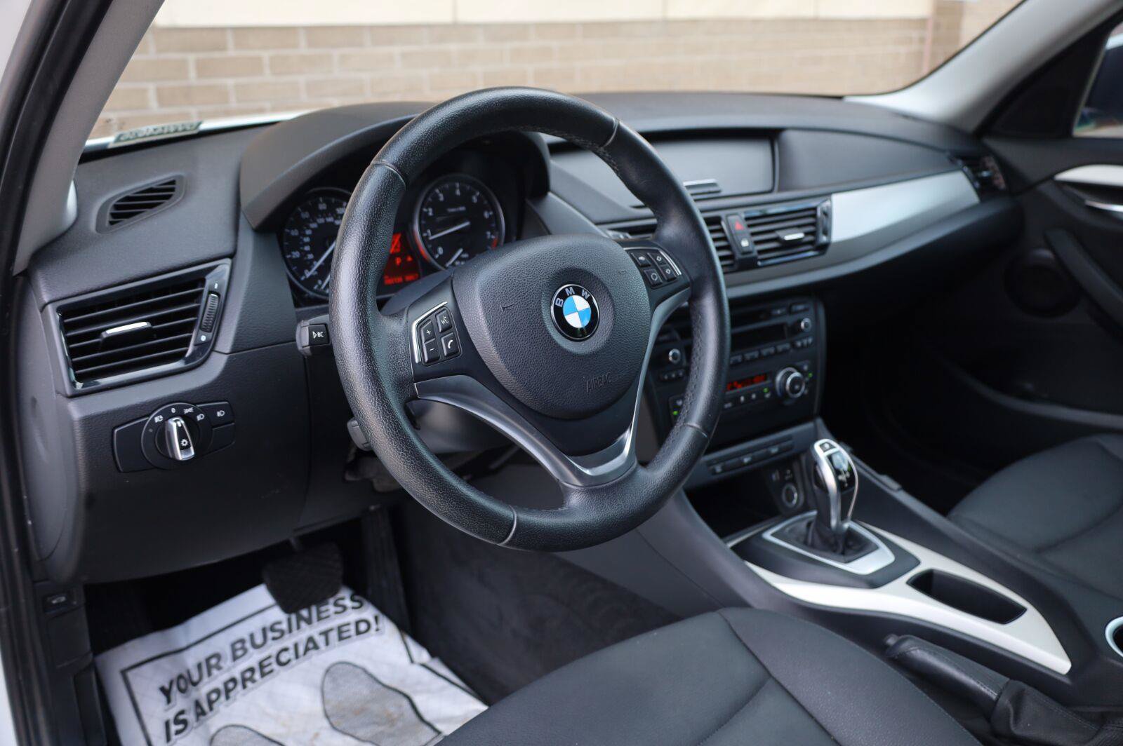 Used 2013 BMW X1 sDrive28i RWD image 16