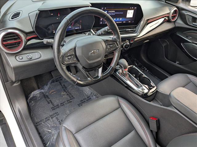 Used 2024 Chevrolet Trax RS image 10