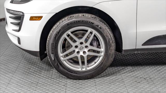 Used 2017 Porsche Macan image 35