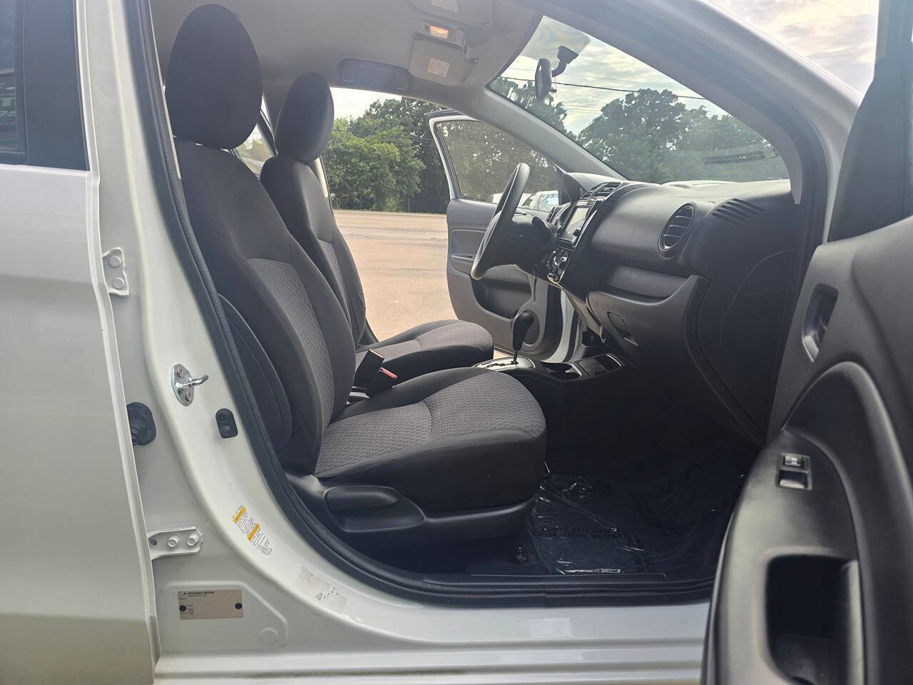 Used 2019 Mitsubishi Mirage ES image 27