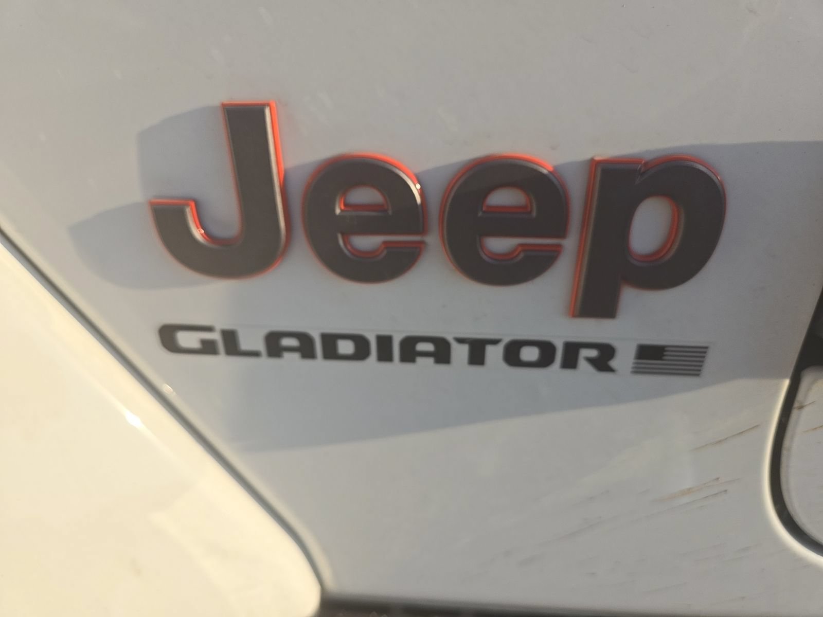 Used 2025 Jeep Gladiator Mojave w/ Convenience Group AWD/4WD image 20