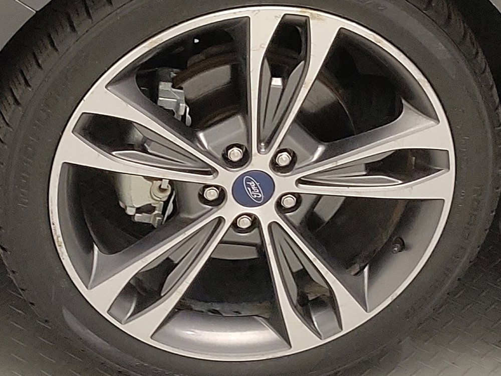 Used 2020 Ford Fusion Titanium AWD/4WD image 31